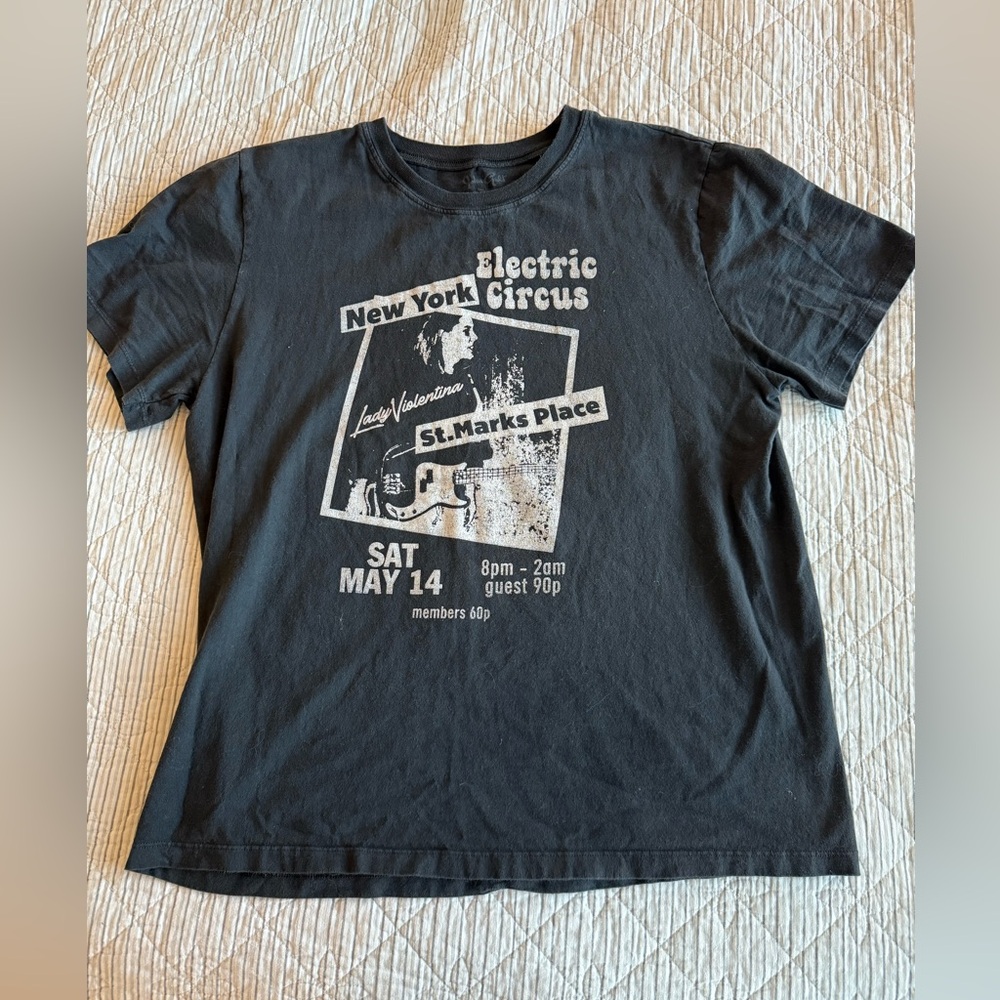 J Galt T-Shirt medium